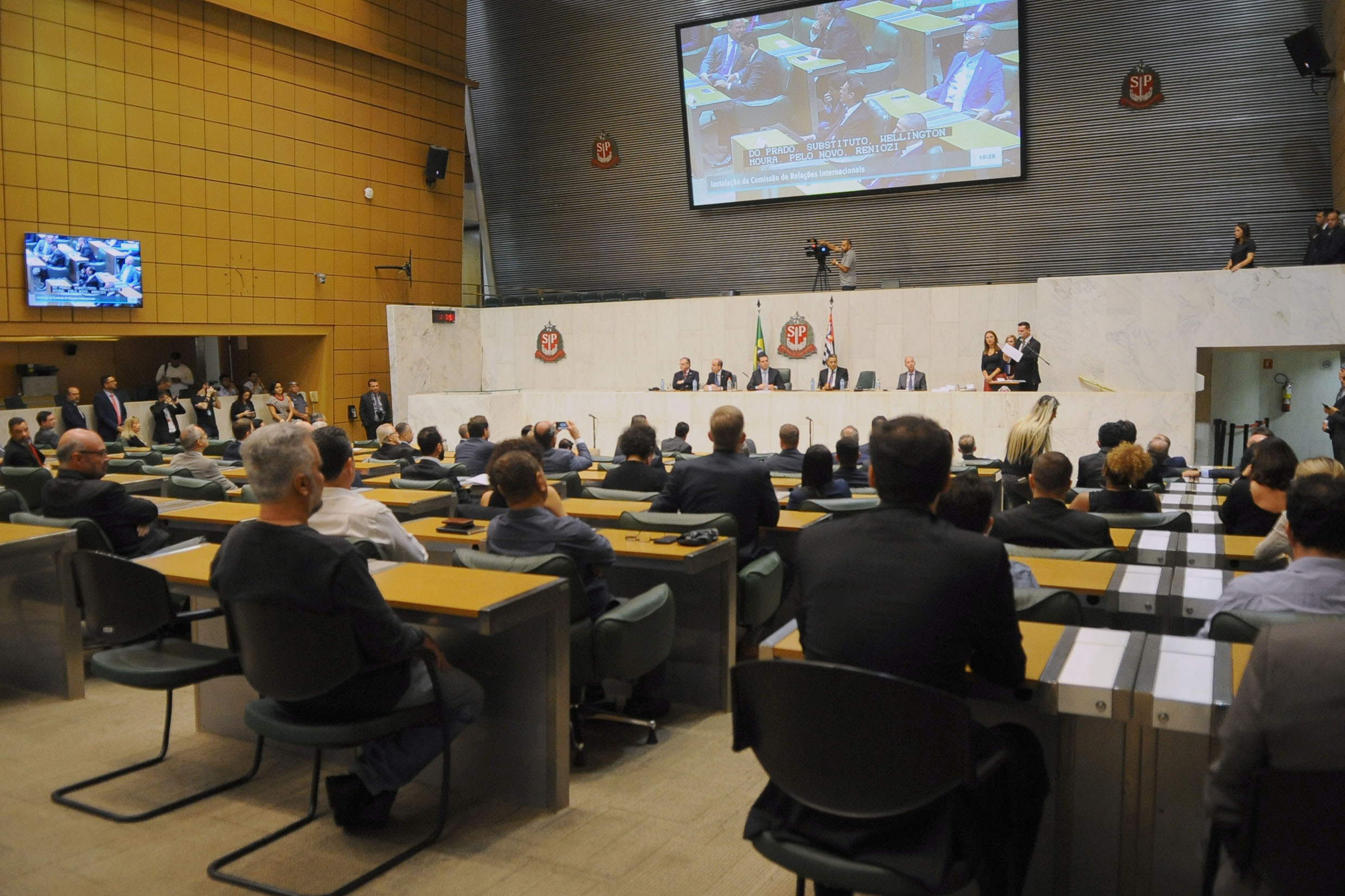 Instala��o da Comiss�o de Rela��es Internacionais <a style='float:right;color:#ccc' href='https://www3.al.sp.gov.br/repositorio/noticia/N-03-2020/fg247622.jpg' target=_blank><i class='bi bi-zoom-in'></i> Clique para ver a imagem </a>