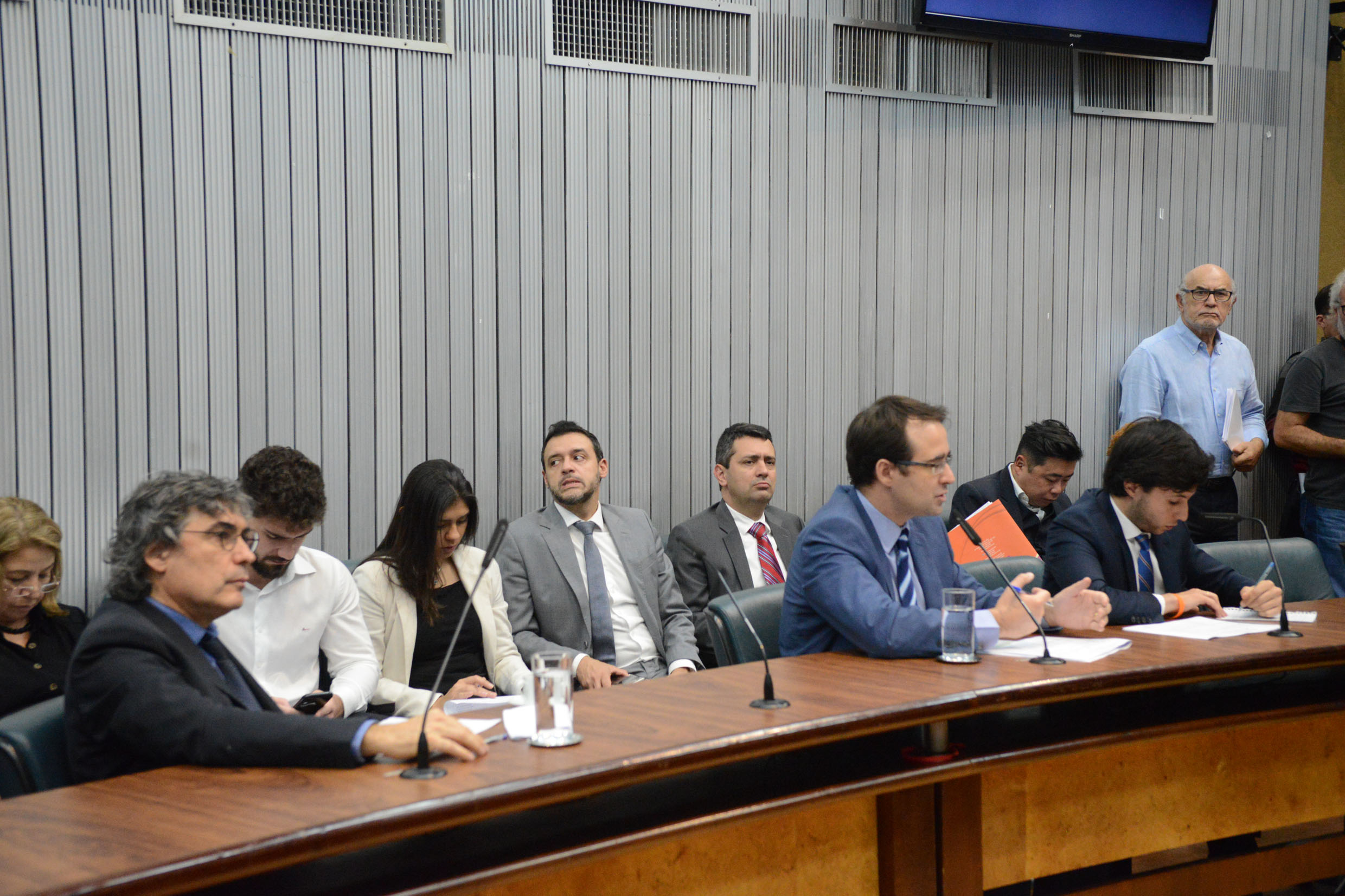 Carlos Giannazi, Bruno Ganem e Daniel Jos�<a style='float:right;color:#ccc' href='https://www3.al.sp.gov.br/repositorio/noticia/N-06-2019/fg236006.jpg' target=_blank><i class='bi bi-zoom-in'></i> Clique para ver a imagem </a>