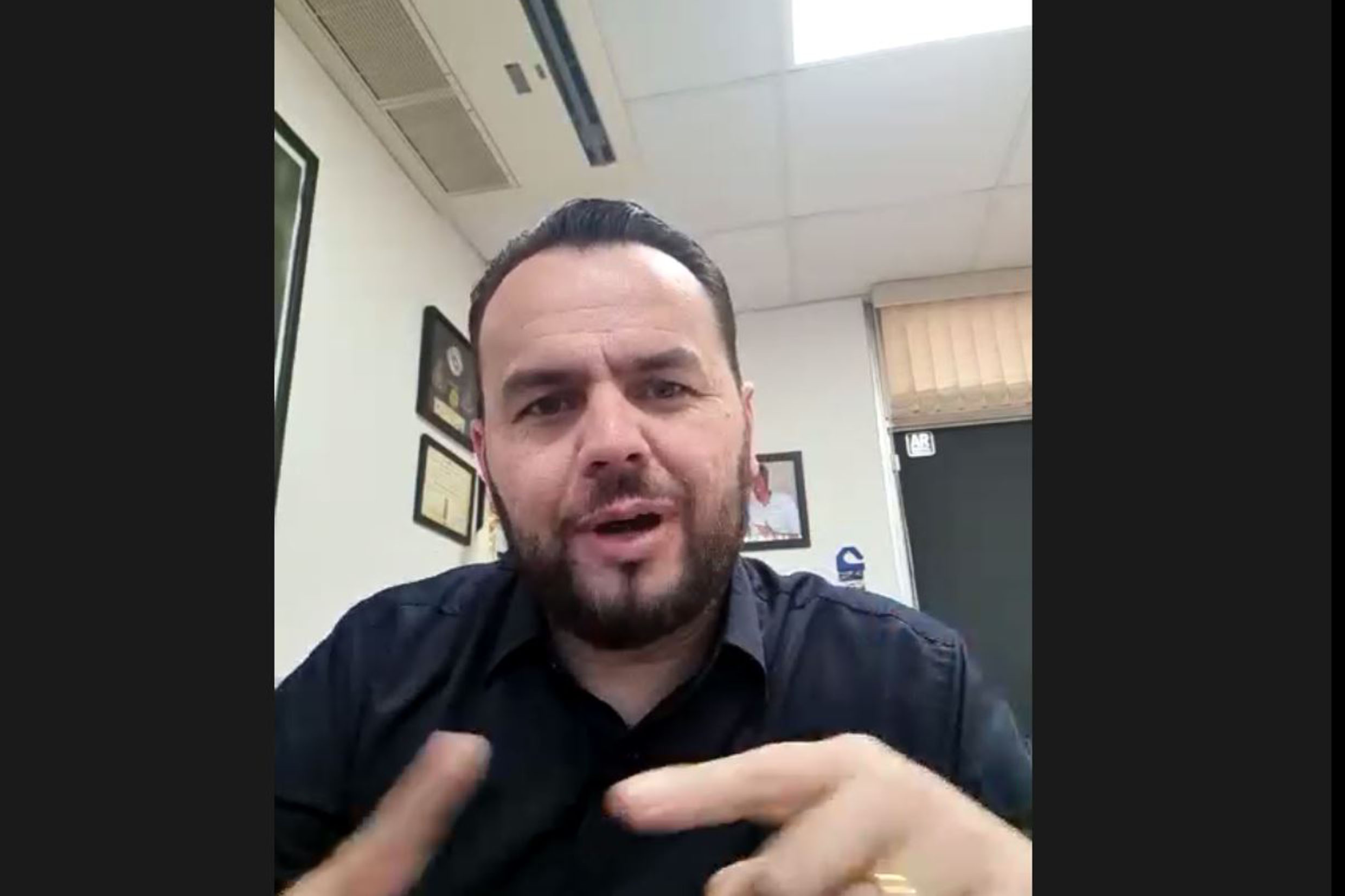 Gil Diniz <a style='float:right;color:#ccc' href='https://www3.al.sp.gov.br/repositorio/noticia/N-06-2022/fg289226.jpg' target=_blank><i class='bi bi-zoom-in'></i> Clique para ver a imagem </a>