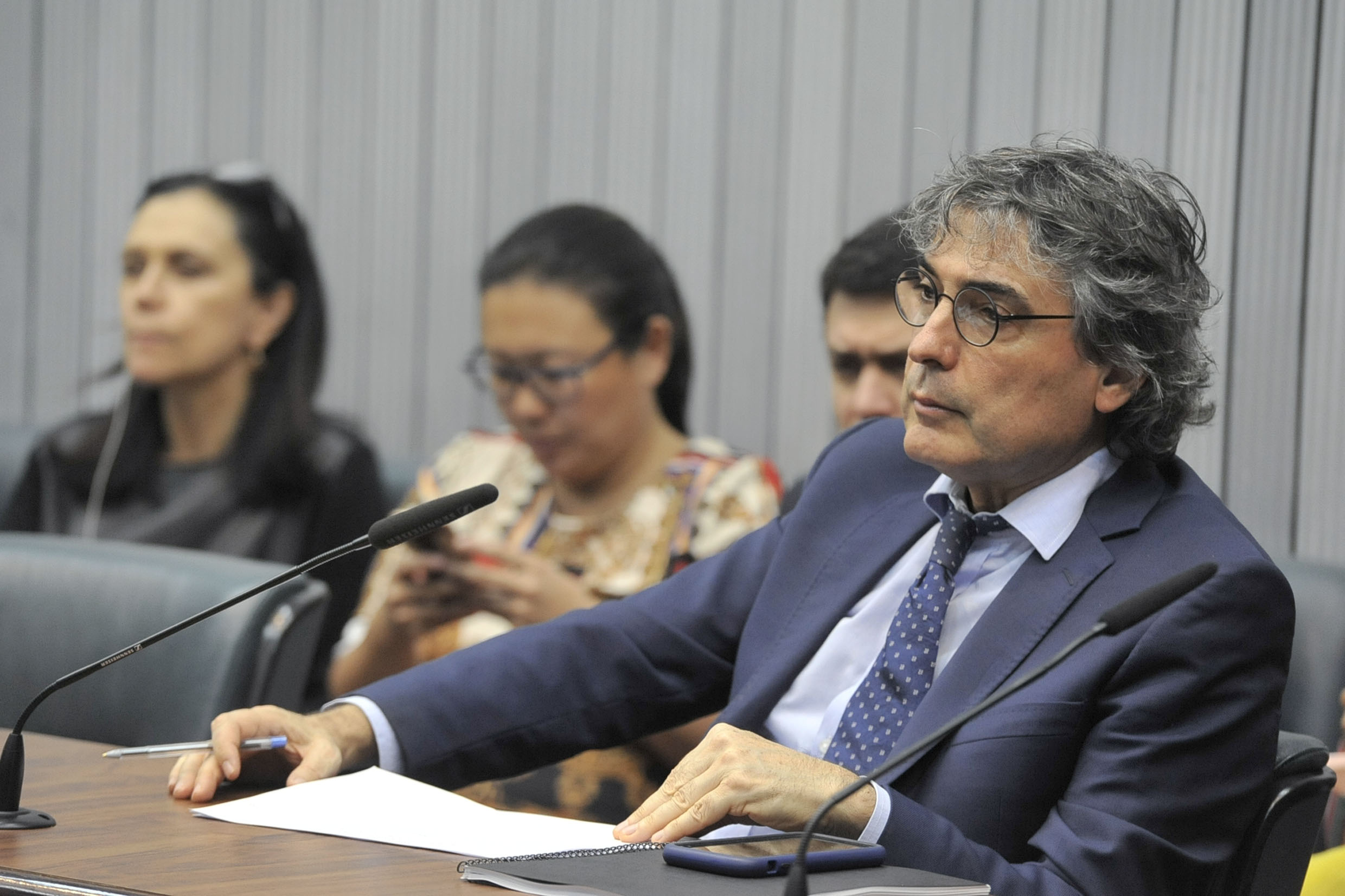 Carlos Giannazi<a style='float:right;color:#ccc' href='https://www3.al.sp.gov.br/repositorio/noticia/N-06-2019/fg235664.jpg' target=_blank><i class='bi bi-zoom-in'></i> Clique para ver a imagem </a>