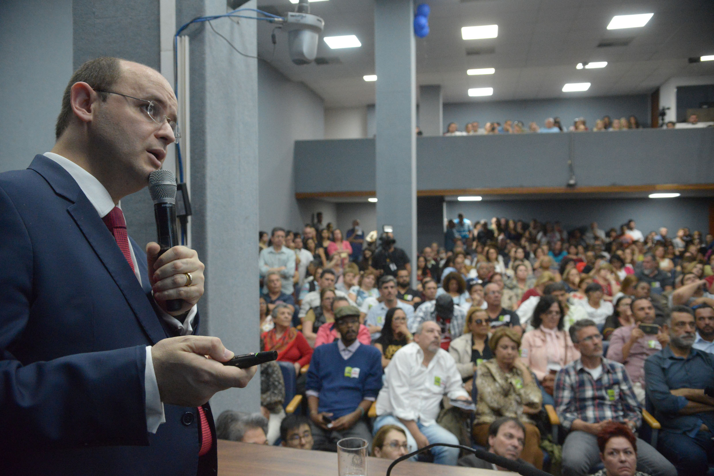 Rossieli Soares da Silva<a style='float:right;color:#ccc' href='https://www3.al.sp.gov.br/repositorio/noticia/N-06-2019/fg236360.jpg' target=_blank><i class='bi bi-zoom-in'></i> Clique para ver a imagem </a>