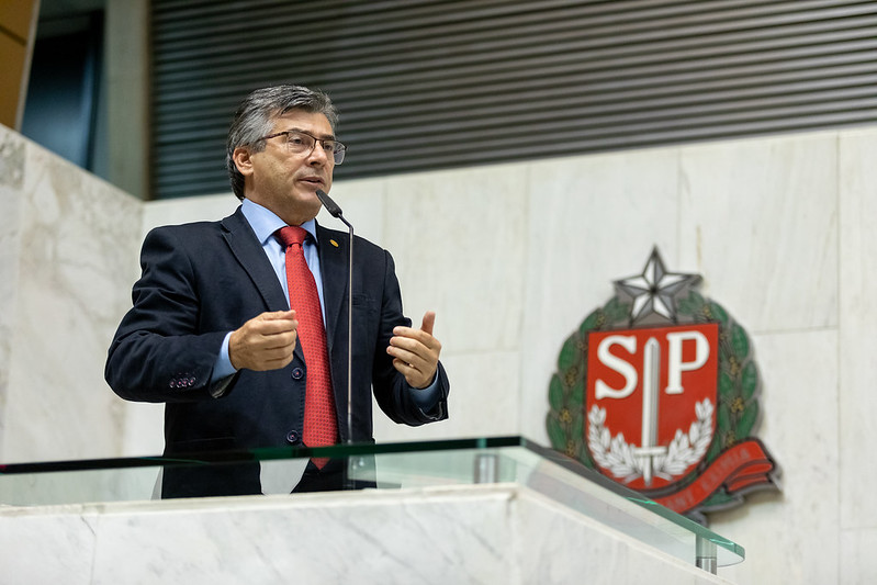 Deputado Sim�o Pedro<a style='float:right' href='https://www3.al.sp.gov.br/repositorio/noticia/N-04-2023/fg298995.jpg' target=_blank><img src='/_img/material-file-download-white.png' width='14px' alt='Clique para baixar a imagem'></a>