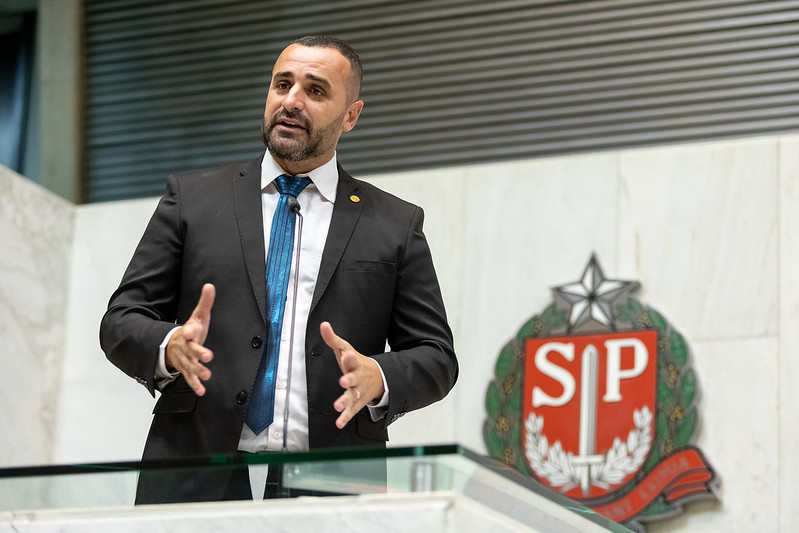 Deputado Vit�o do Cachorr�o<a style='float:right' href='https://www3.al.sp.gov.br/repositorio/noticia/N-04-2023/fg298997.jpg' target=_blank><img src='/_img/material-file-download-white.png' width='14px' alt='Clique para baixar a imagem'></a>