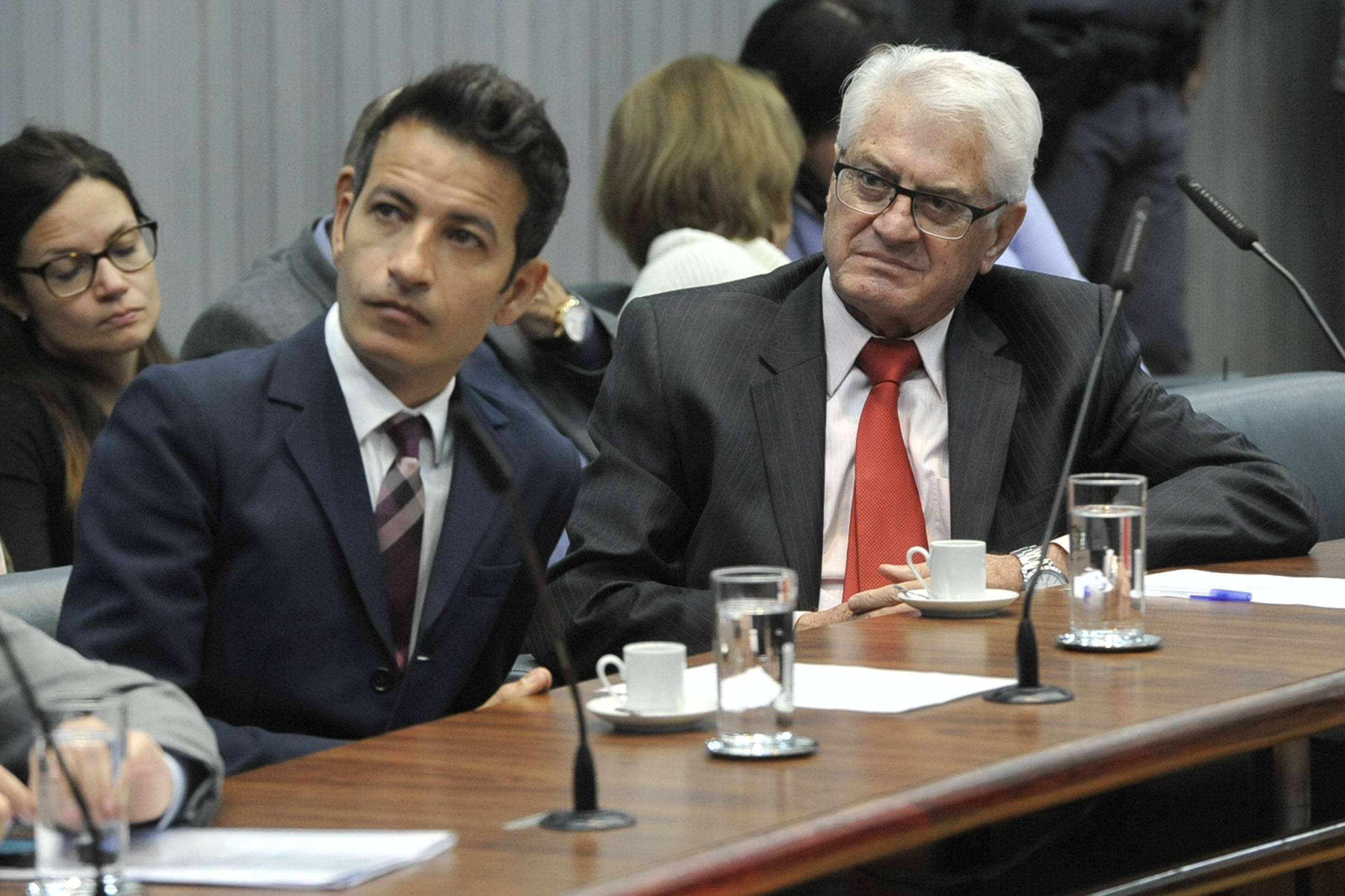 Professor Kenny e Roberto Engler<a style='float:right;color:#ccc' href='https://www3.al.sp.gov.br/repositorio/noticia/N-08-2019/fg237484.jpg' target=_blank><i class='bi bi-zoom-in'></i> Clique para ver a imagem </a>