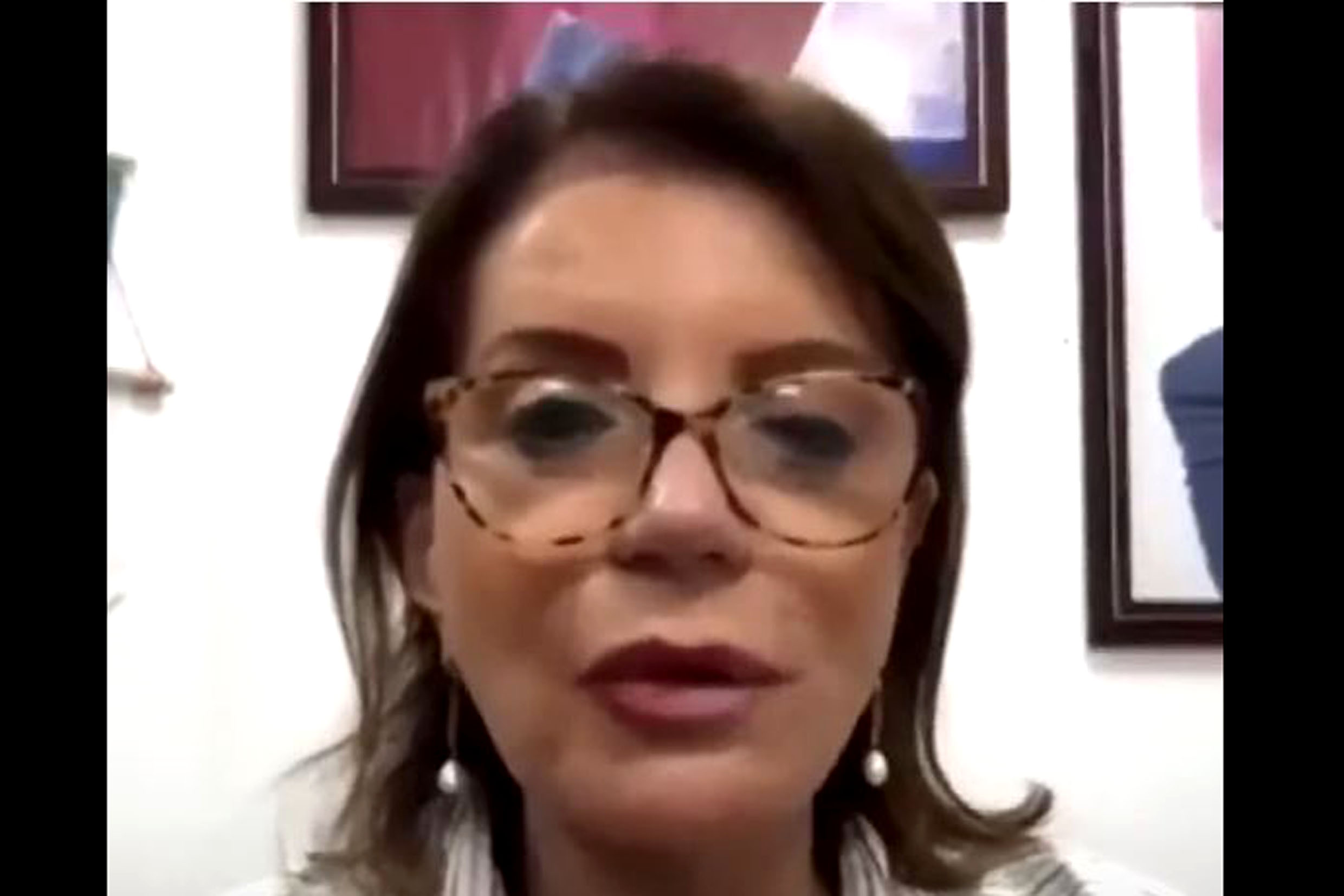 Professora Bebel<a style='float:right;color:#ccc' href='https://www3.al.sp.gov.br/repositorio/noticia/N-08-2021/fg272206.jpg' target=_blank><i class='bi bi-zoom-in'></i> Clique para ver a imagem </a>