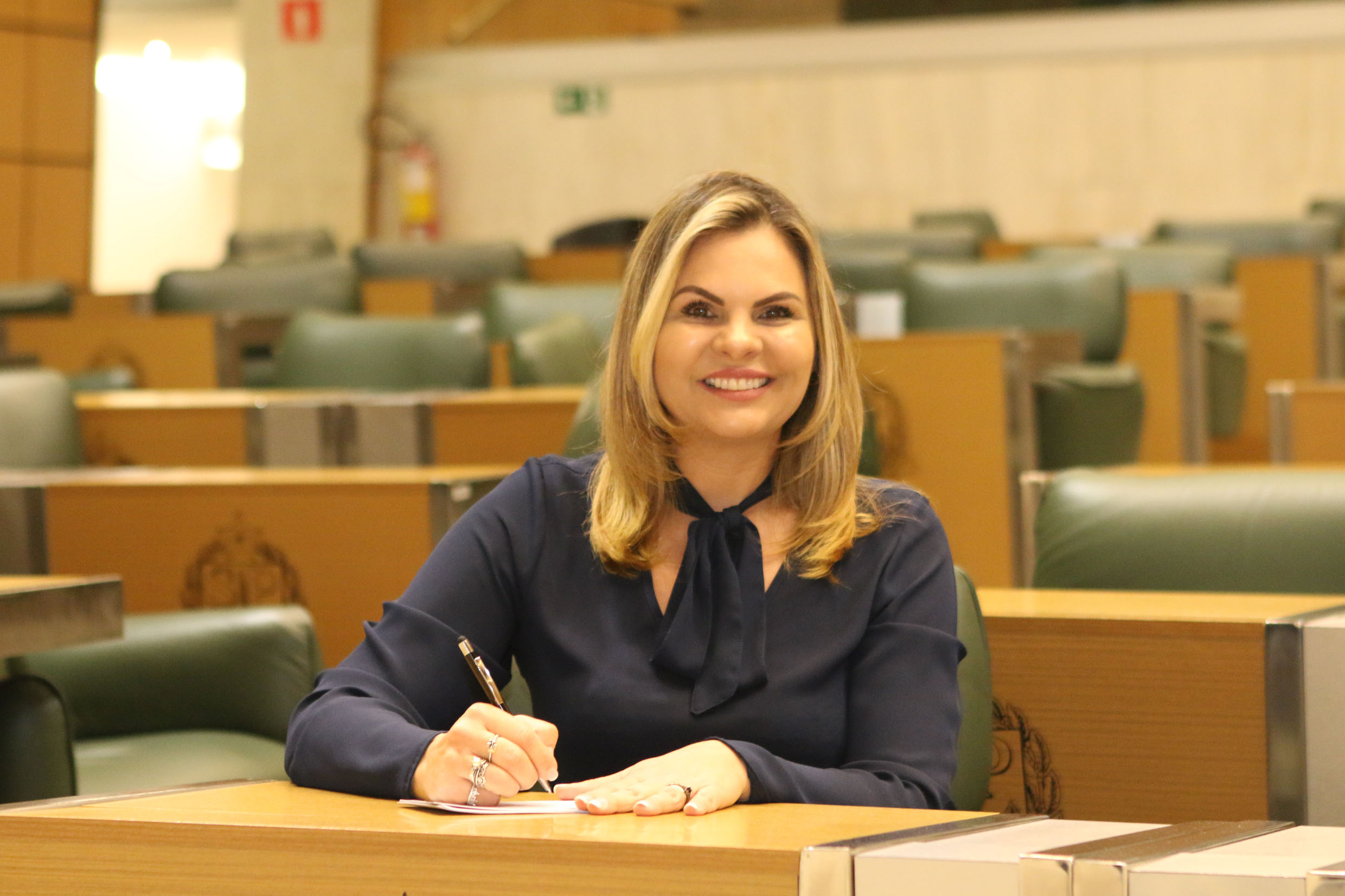 Deputada Carla Morando<a style='float:right;color:#ccc' href='https://www3.al.sp.gov.br/repositorio/noticia/N-04-2023/fg299029.jpg' target=_blank><i class='bi bi-zoom-in'></i> Clique para ver a imagem </a>