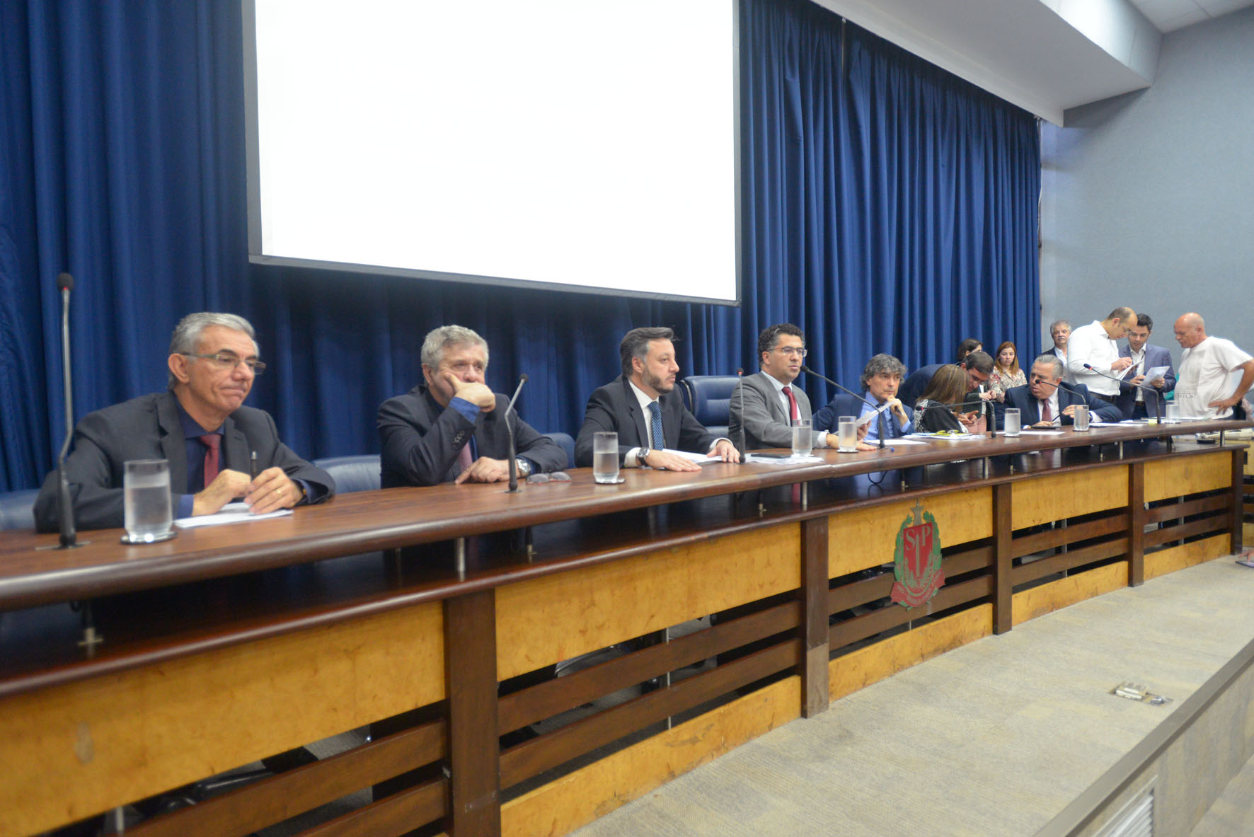 Comiss�o de Educa��o e Cultura <a style='float:right;color:#ccc' href='https://www3.al.sp.gov.br/repositorio/noticia/N-06-2018/fg225038.jpg' target=_blank><i class='bi bi-zoom-in'></i> Clique para ver a imagem </a>