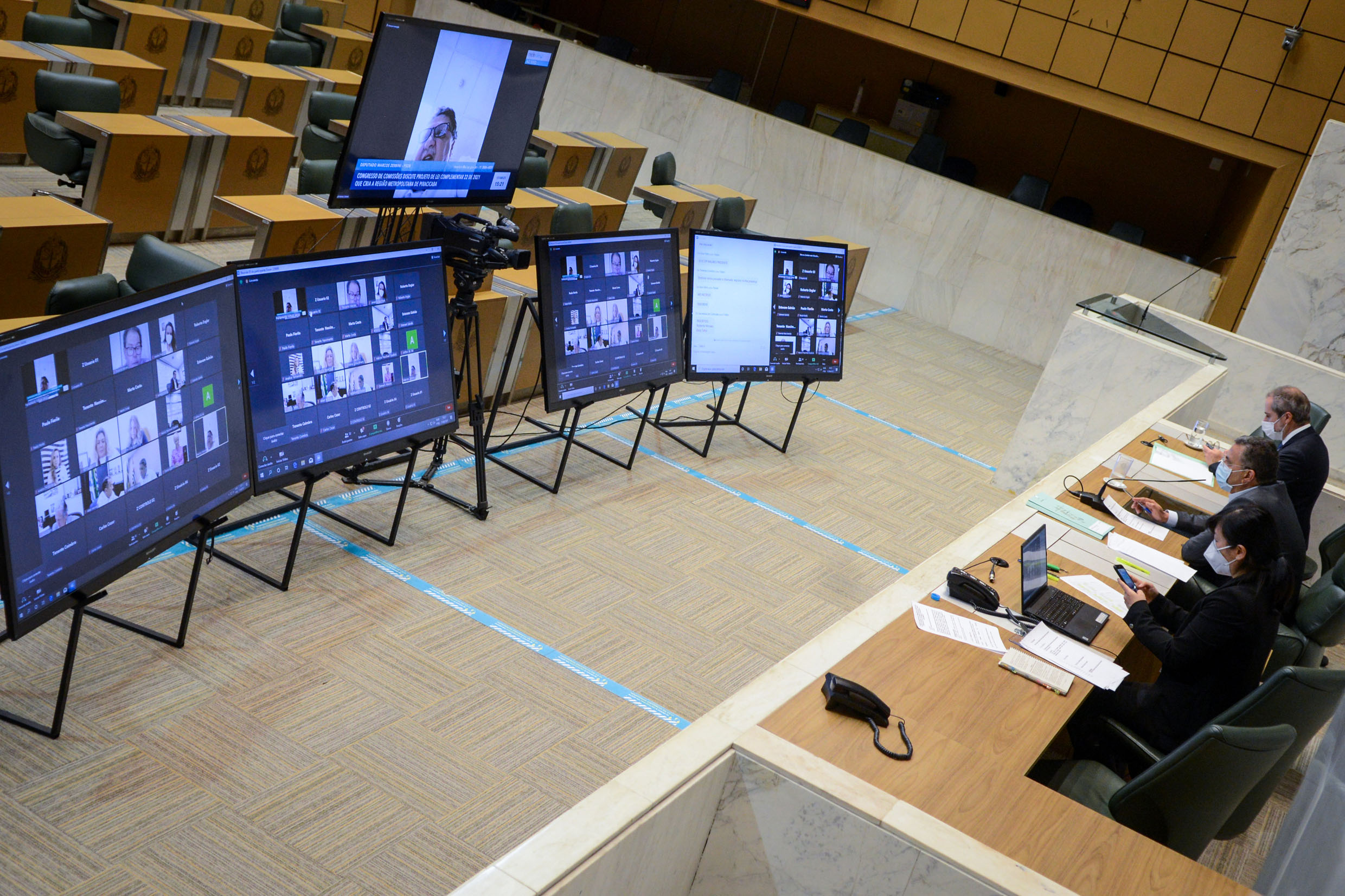 Congresso de Comiss�es em ambiente virtual na Alesp<a style='float:right;color:#ccc' href='https://www3.al.sp.gov.br/repositorio/noticia/N-08-2021/fg272199.jpg' target=_blank><i class='bi bi-zoom-in'></i> Clique para ver a imagem </a>
